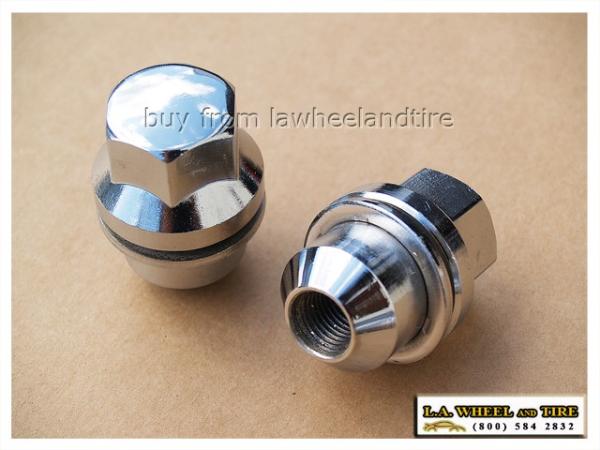 Land Rover Chrome Lugs 14 x 1.5 Large Mag style LN3500